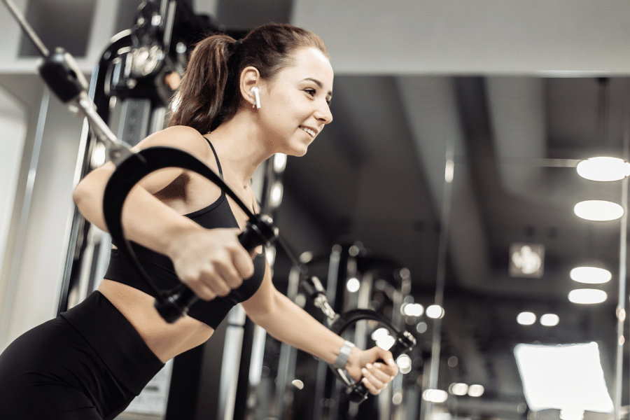 Étude sur la Musculation et ses Bienfaits sur le Moral des Femmes