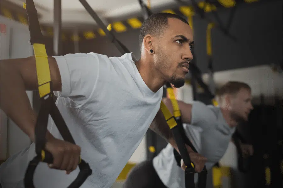 TRX pour débutants erreurs à éviter dès la première séance
