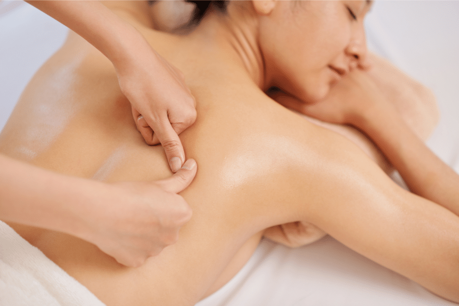 Deep Tissue après l'entraînement comment ce massage en profondeur libère vos tensions musculaires