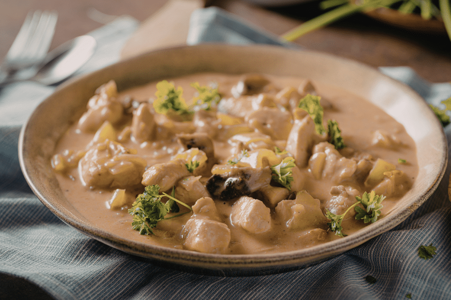 Poulet Crème Champignons Keto Délicieux et Low Carb