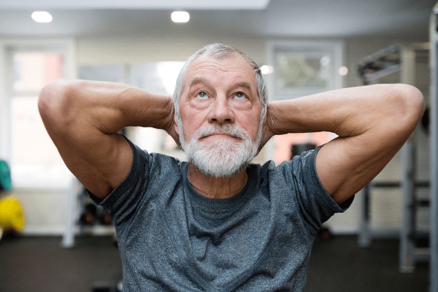 Musculation à ans et plus les études sur les centenaires qui soulèvent de la fonte