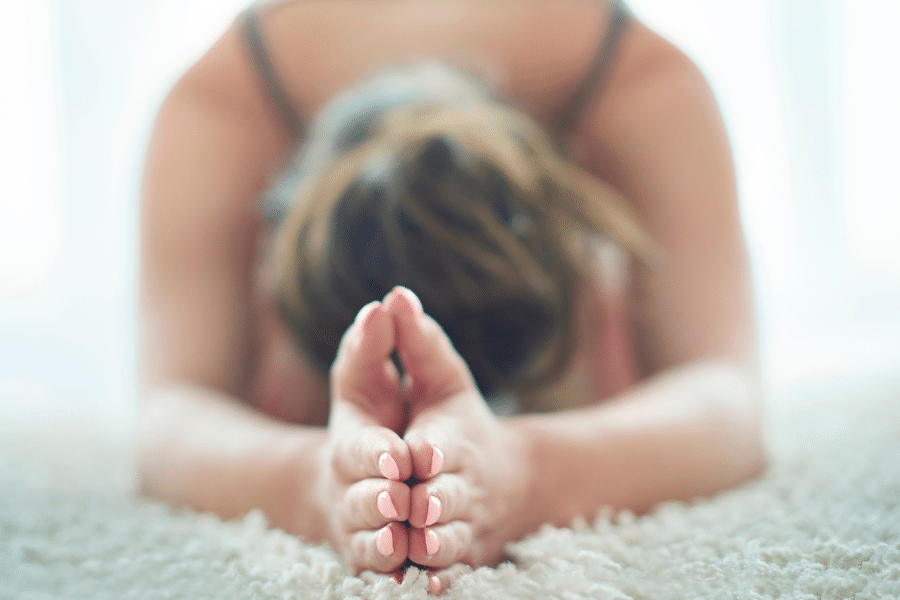 Yin Yoga bienfaits fasciaux anxiolytiques et de mobilité profonde