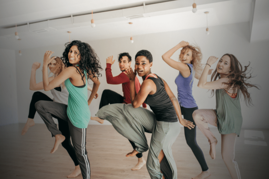 Zumba à Marseille Cours Collectifs Bienfaits et Programme chez MagicFit