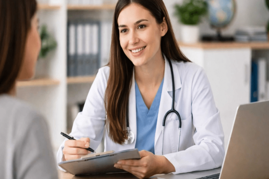 Les médecins s'organisent : comment la médecine générale française commence à intégrer le sport comme traitement