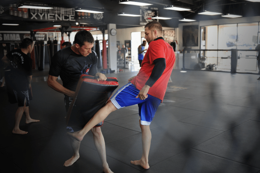 MMA Training à Paris e Arts Martiaux Mixtes et Condition Physique chez MagicFit