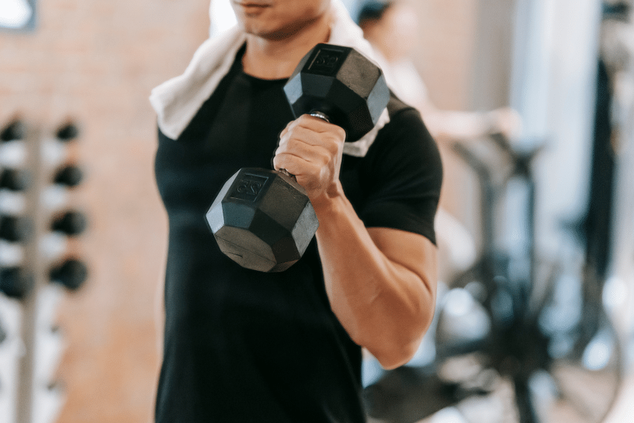 L'ordre des exercices en musculation — ce que la science dit pour maximiser les gains