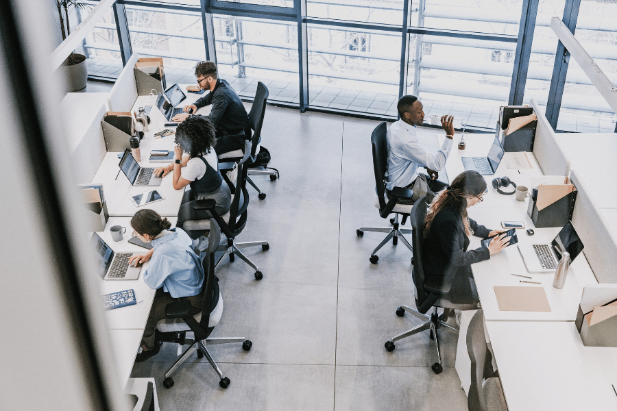 Sédentarité au bureau ce que 8h assis font vraiment à votre corps