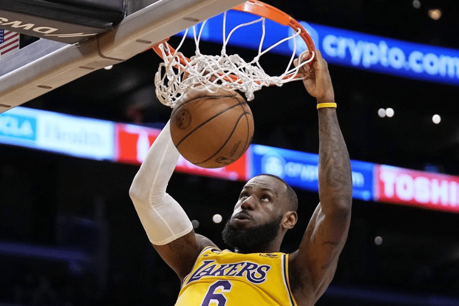LeBron James la longévité du roi décryptée 23 saisons en NBA