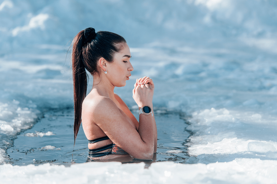 Wim Hof bains glacés douche froide ce que la science valide en 2026