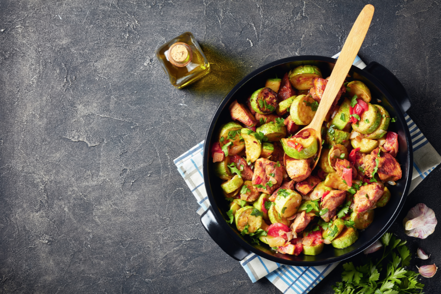 Ratatouille Protéinée au Poulet la Recette de Rentrée pour Reprendre le Sport