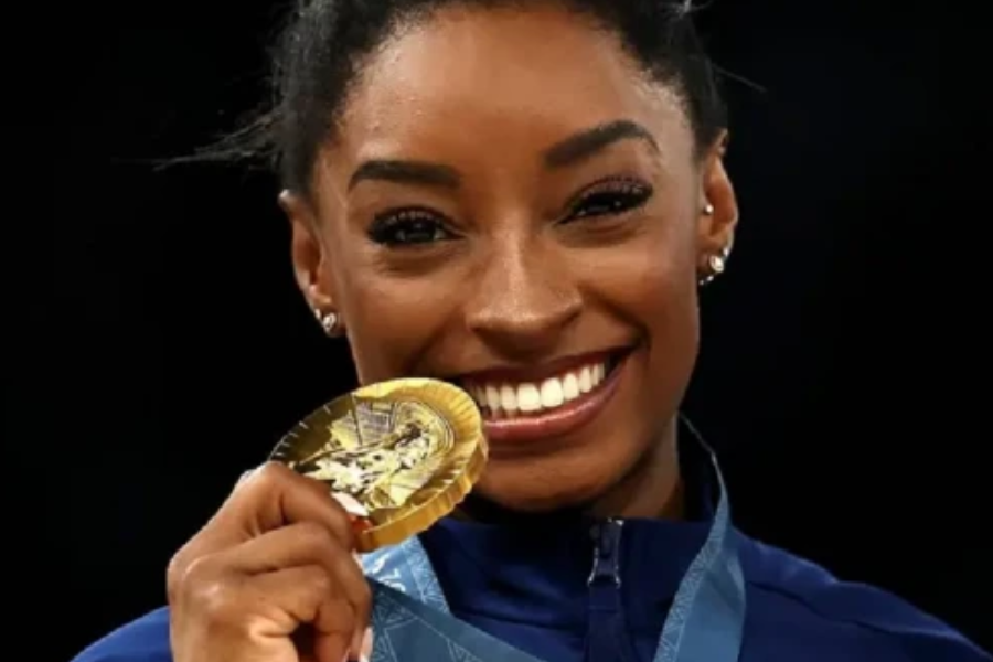 Simone Biles la gymnaste la plus titrée de l'histoire — puissance explosive et retour au sommet
