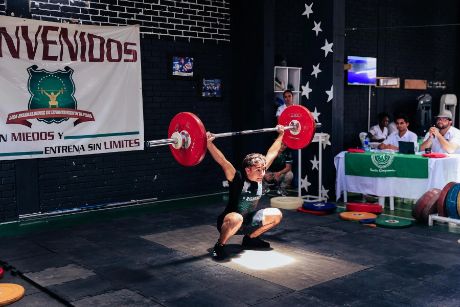 Débuter le powerlifting squat développé couché soulevé de terre par où commencer